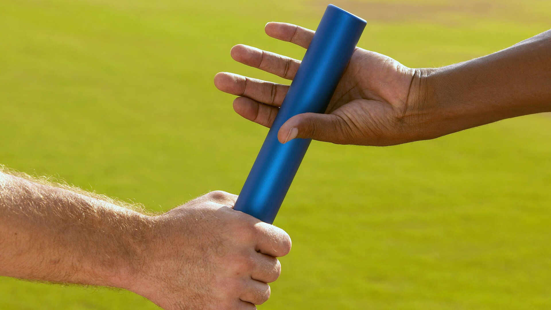 体育场馆夜间安保设施全面升级,观众更放心,体育馆保安值班