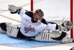 开云体育入口-掘金稳居榜首，约基奇继续稳定输出，约基奇mvp之夜32+20+10 掘金惨败0-3落后太阳